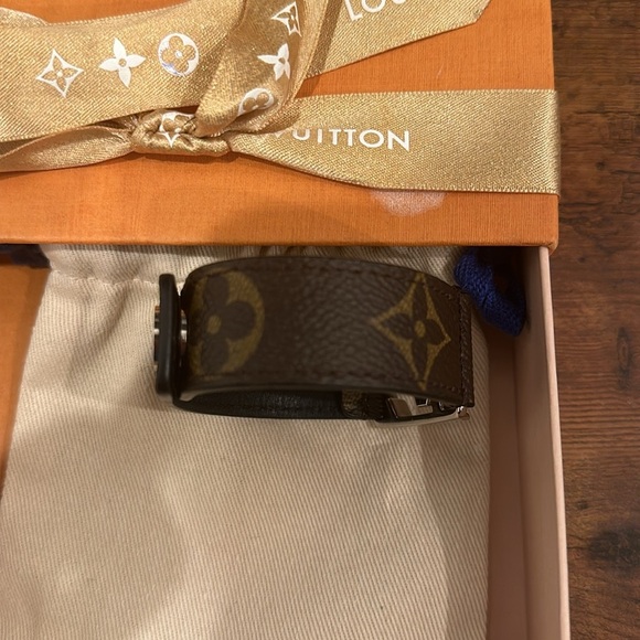 Louis Vuitton Bracelett - Picture 2 of 5